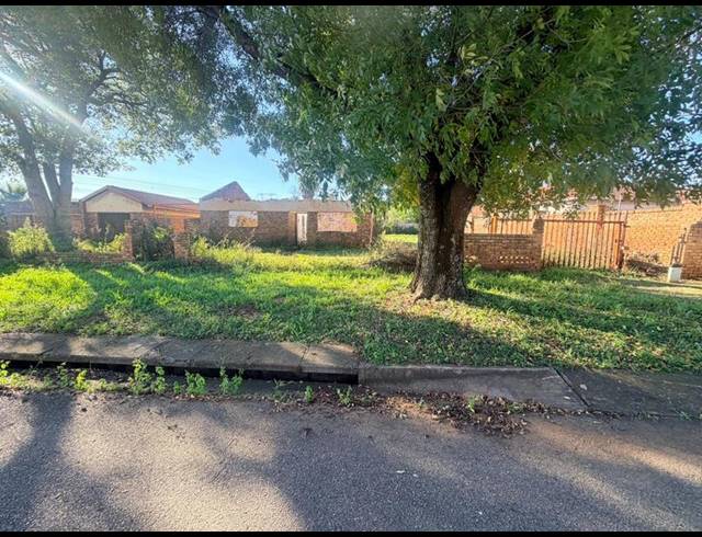 LAND FOR SALE IN ERASMIA